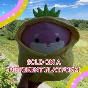 Claire’s Exclusive Megan Pineapple Costume- Squishmallow 8”